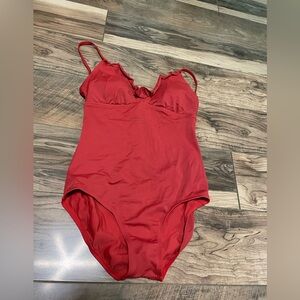 never worn one piece